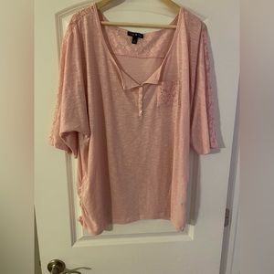 Plus size pink lace 3/4 sleeve top.